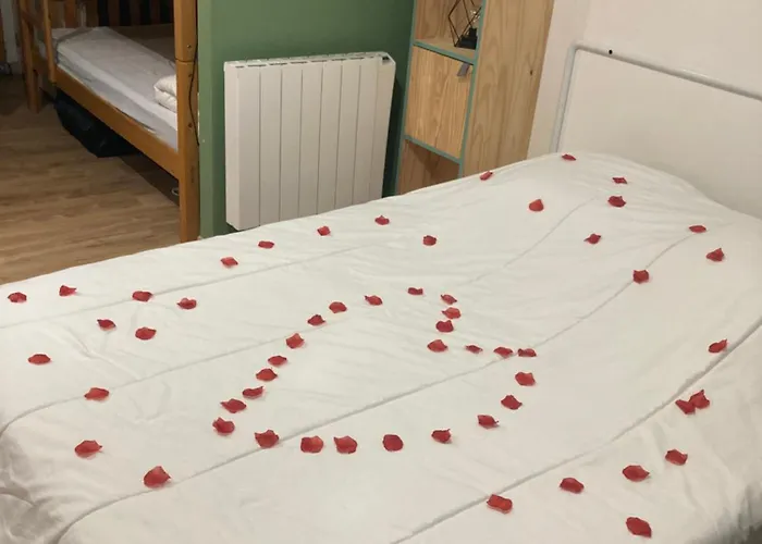 Les Obiones, Vue Laterale Mer, Fort Mahon Plage, Magnifique Studio Cabine 4P, Avec Balcon , Parking Prive Gratuit, Wifi, Classe 2 Etoiles, Exposition Plein Sud En Baie De Somme